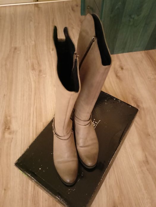 Kozaki skórzane długie damskie