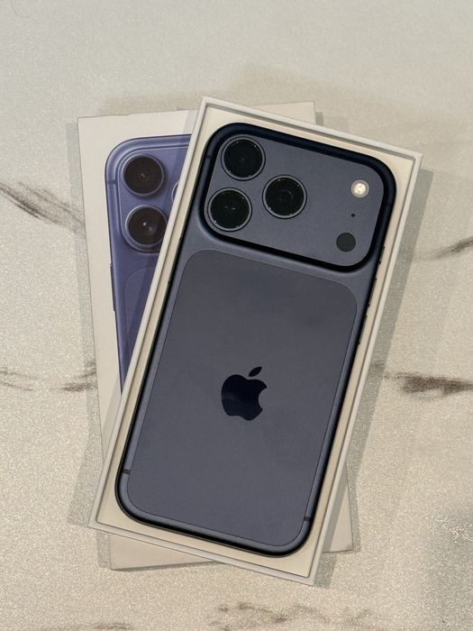 Apple iPhone 17 Pro 256Gb Azul - Pague até 48X