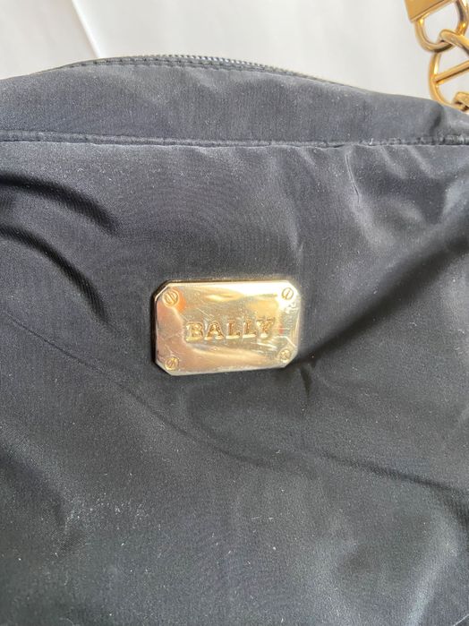 Нейлонова чорна сумка Bally