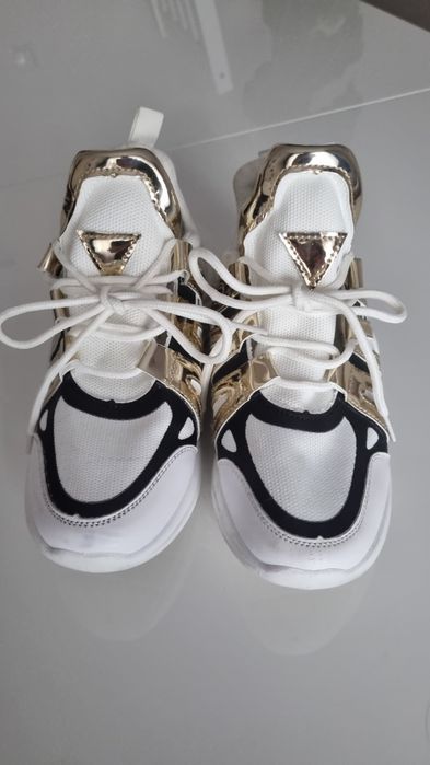 Adidasy  biale rozmiar 37