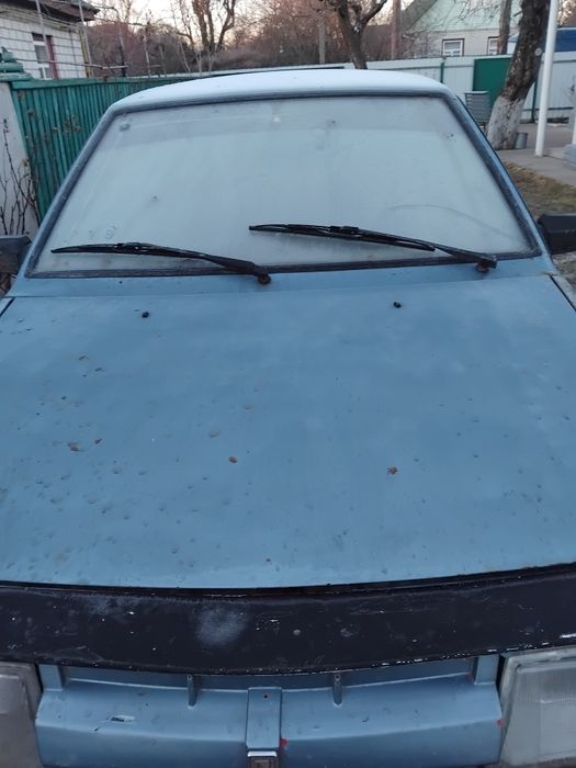 Продам машину,на ходу сів і поїхав