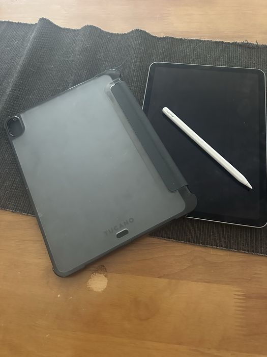 iPad Air 11’ (M2) + Apple Pencil Pro