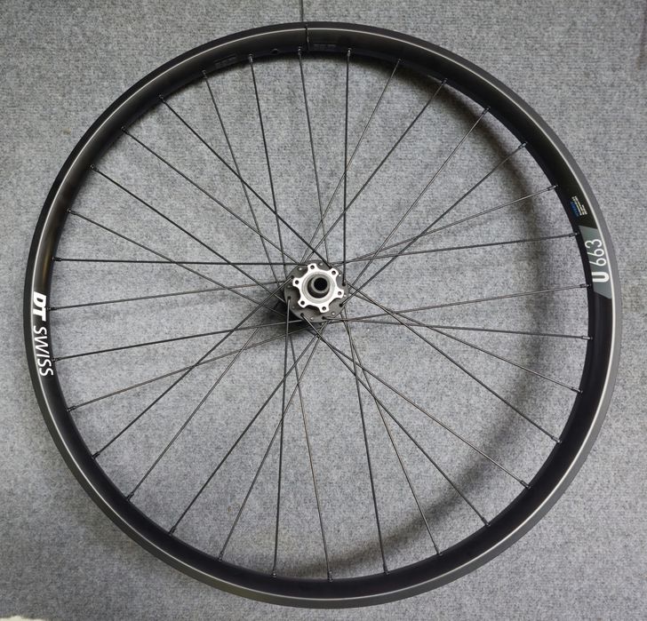 tylne 29 lub 27,5" DT Swiss U663 Novatec D462 6śrub 142/148mm HG/MS