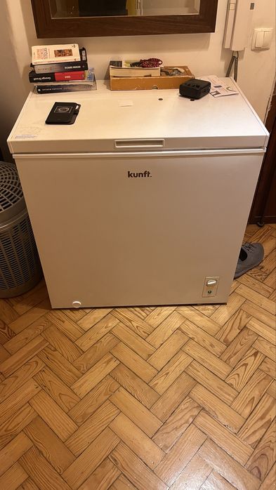 Arca Horizontal Kunft KCF9121N 198 L— Excelente Estado