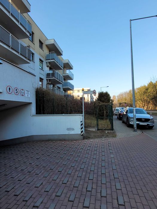Miejsce postojowe w garażu podziemnym, blisko linii Metra M2, stacja Kondratowicza - Widok 5