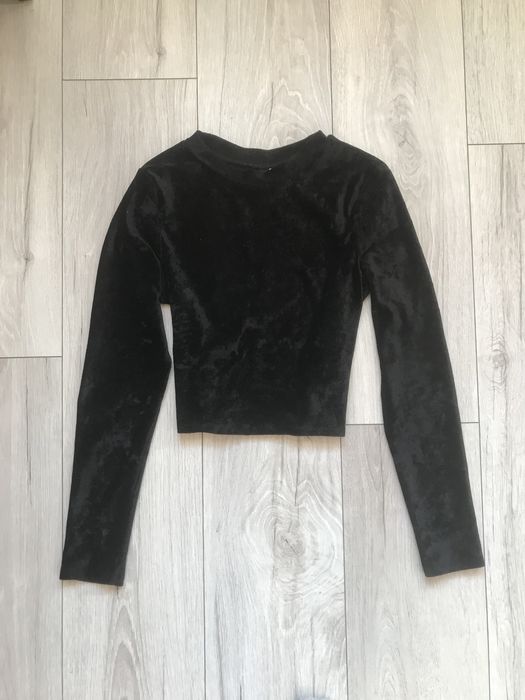 Чорний велюровий топ