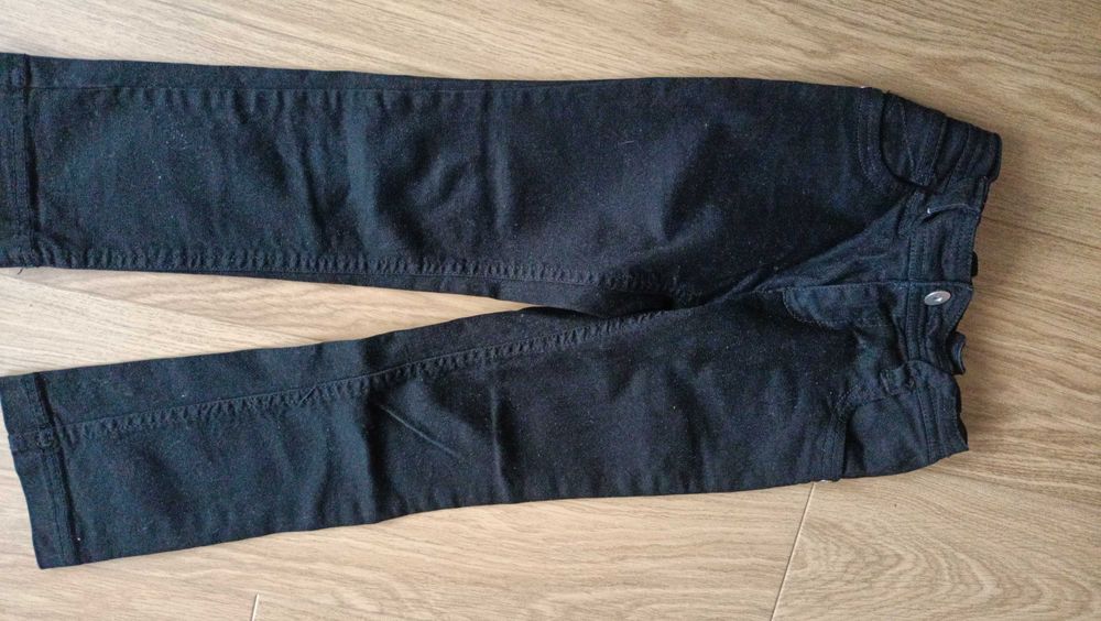 zestaw sweter + spodnie rozm.122