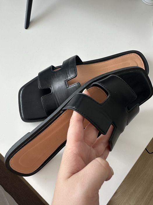 Шльопанці для вулиці