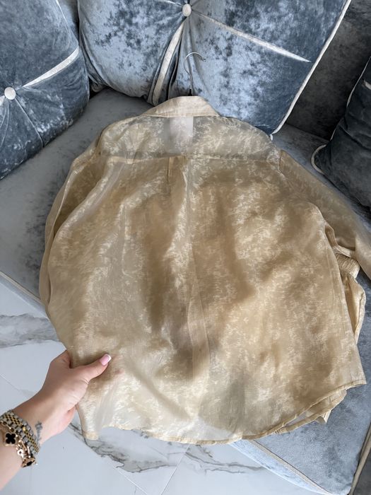 Бежевый костюм люкс бренд