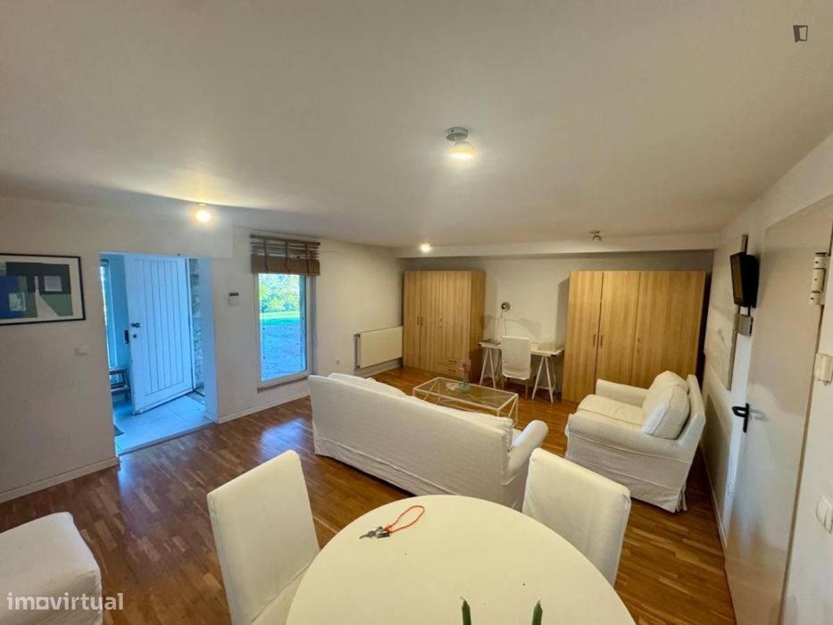 Apartamento com 1 quartos - localizado em Paço de Arcos Lisbon