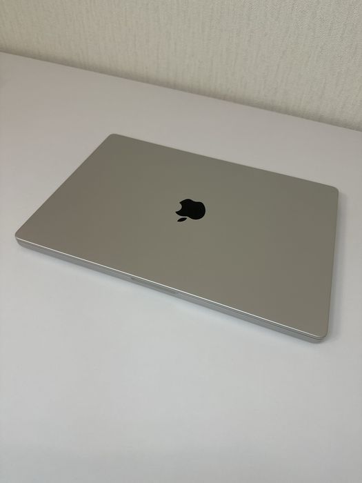 MacBook Pro 16ʼʼ Silver M1 Pro 2021