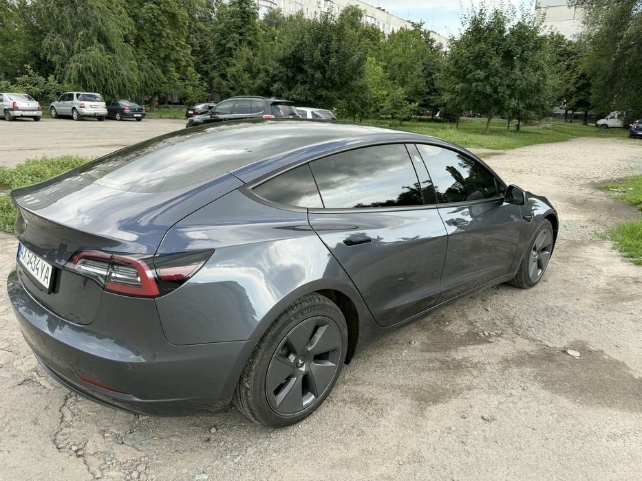 Tesla Model 3 2022 VIN 5YJ3E1EAXPF457352 фото оголошення 3 з 9