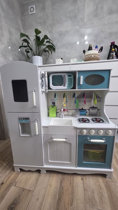 Sprzedam kuchnie zabawkowa