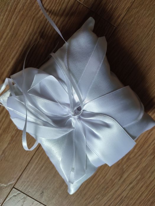 Poduszeczka na obrączki