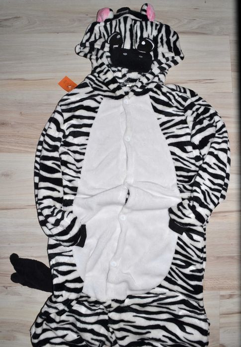 85^ ZEBRA pluszowa  piżama strój przebranie  12/13 Lat_152/158cm