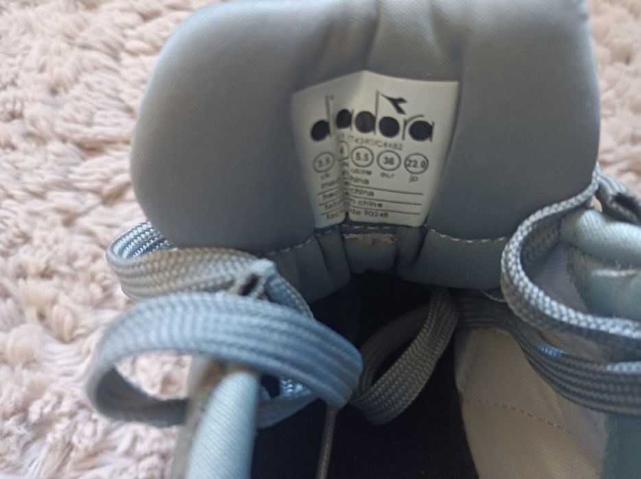 Buty Diadora r 36tj 22-22,5cn jak Nowe