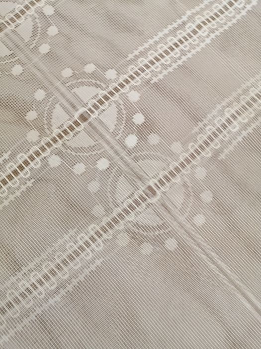 Kawałki firan do wykorzystania