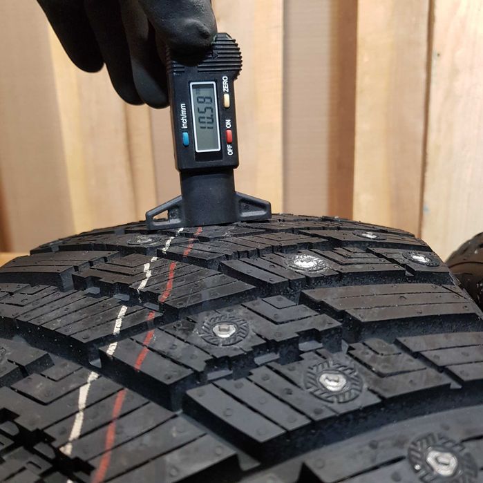 GoodYear UltraGrip ICE Arctic 215/50/18 10мм Шини Зимові 4шт з Європи