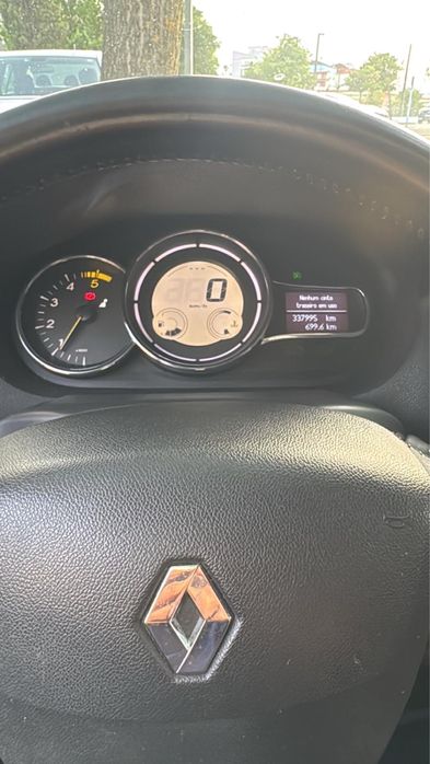 Carrinha renault