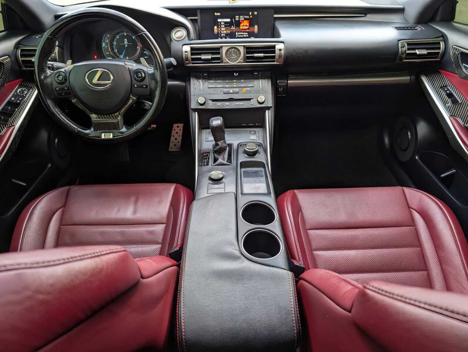 Lexus IS 300      2016