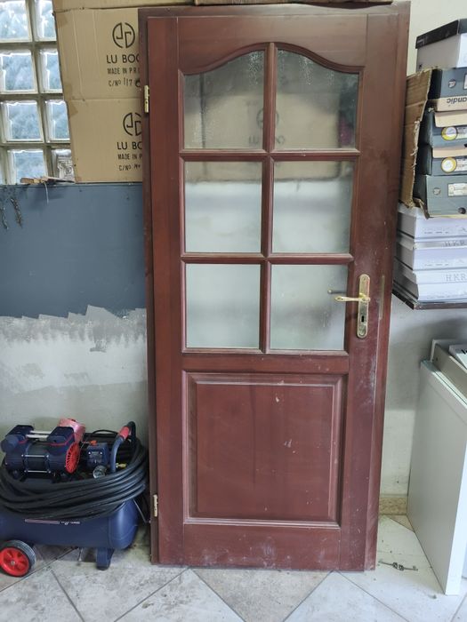 Drzwi wewnętrzne z futryną