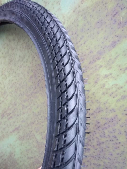 Покрышка вело 20 24 26  28 дюйма с камерой