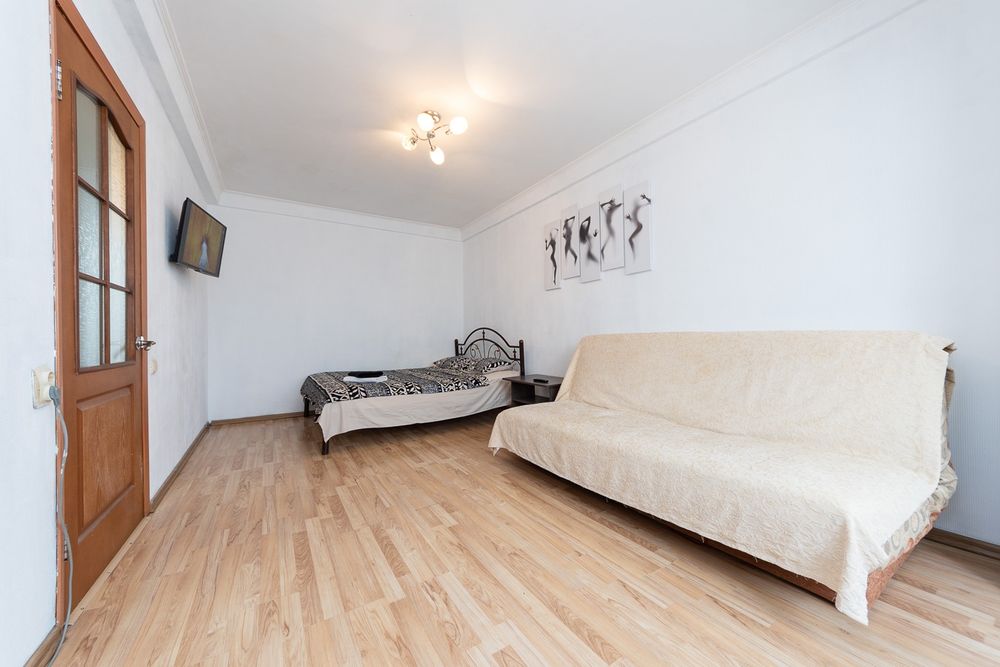 Посуточно 1к квартира Лесная-Черниговская, Институт Сердца, КН