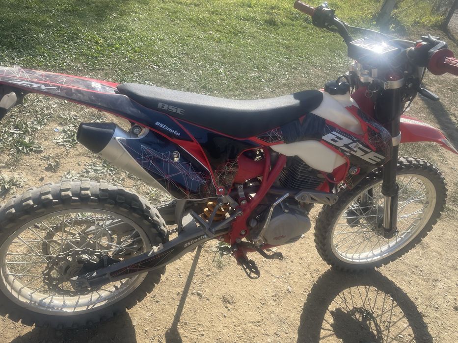 Продам bse s2 в не поганому стані технічно все працює