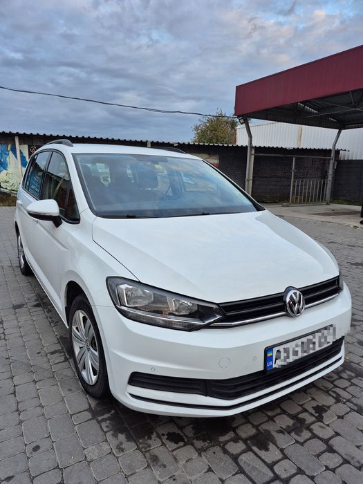 Volkswagen Touran 1.6 дизель ШВЕЙЦАРИЯ