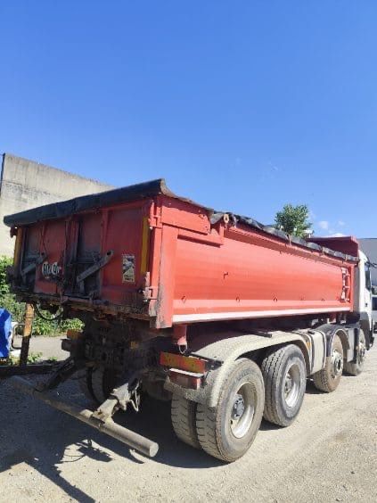 Volvo FMX 8x4 com Bascula