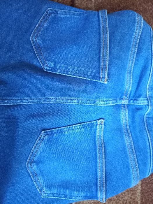 Новые джинсы с завышеной посадкой