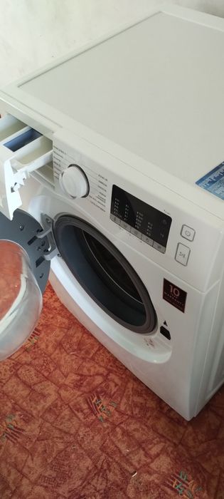 Sprzedam pralkę Samsung .