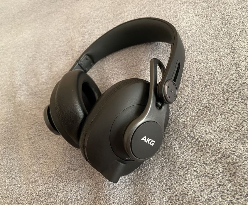 AKG K371-BT наушники