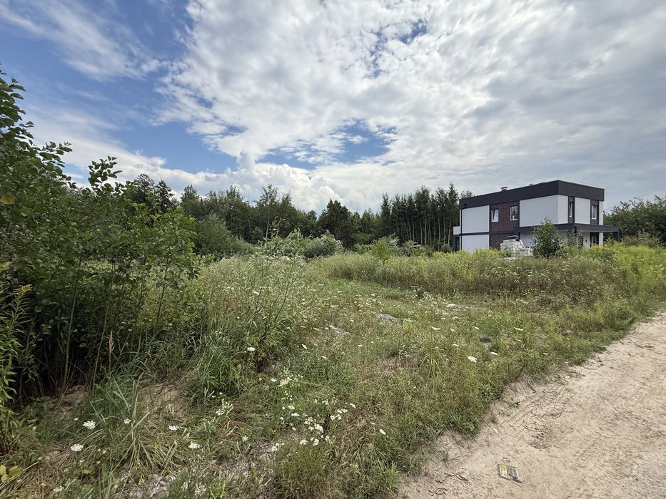 Земельна ділянка в Ірпені, на ділянці є 220В