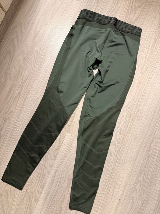 мужские компрессионные тайтсы из теплой линейки Nike Pro HyperWarm