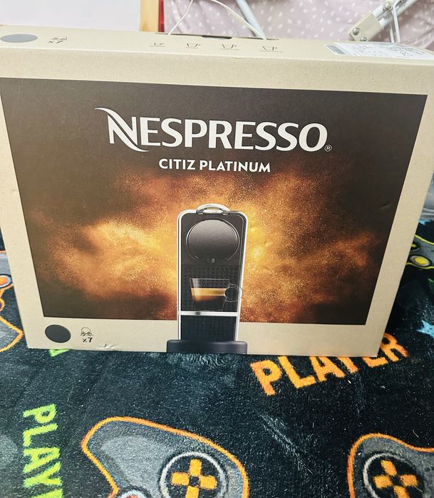 Maquina café  Nespress  semi nova