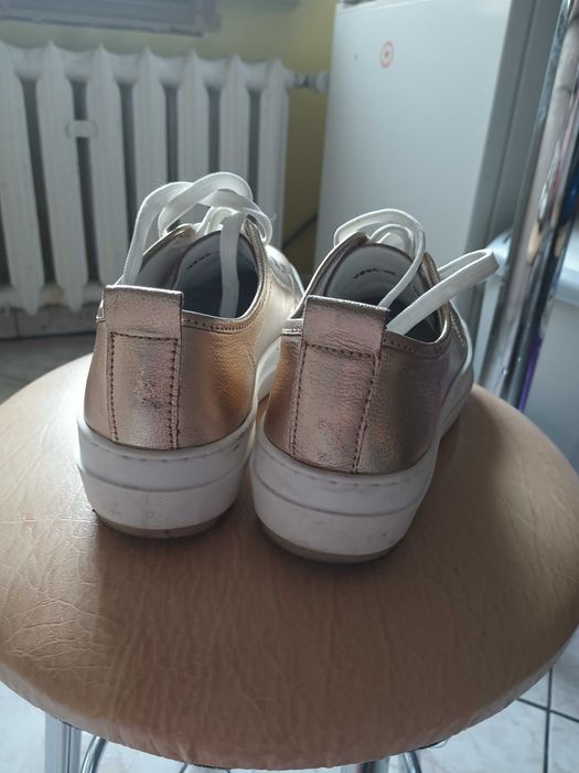 Lasocki sneakersy skórzane złote rozm.36