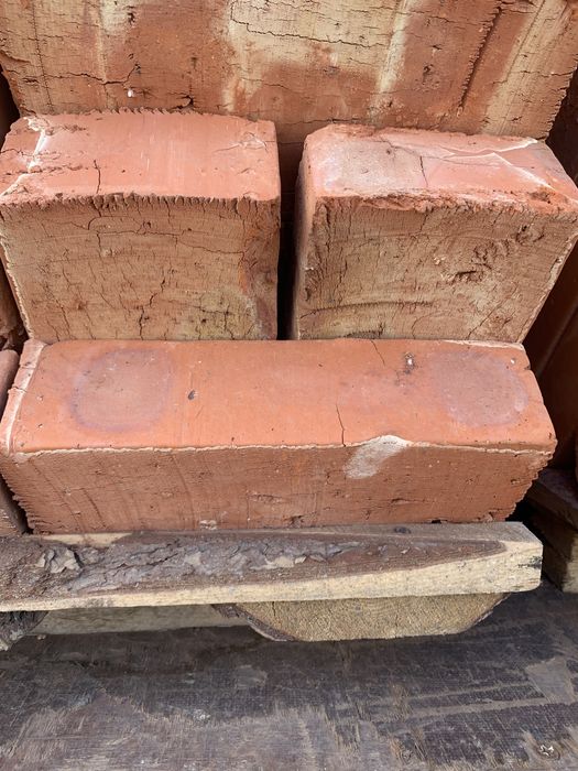 Цегла марка М100