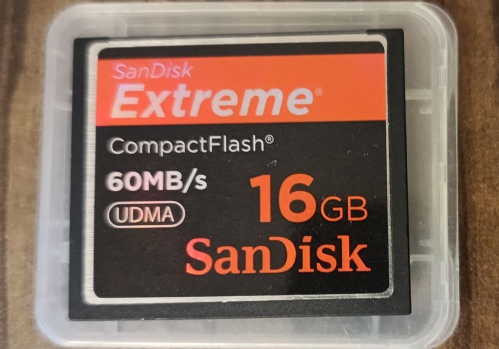 Карта памяти CF16 SanDisk Extreme