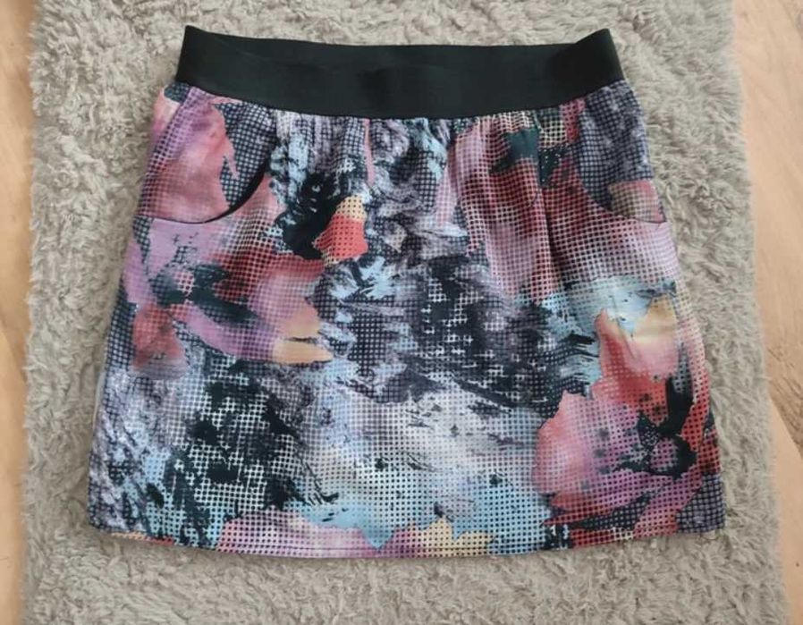 Kolorowa spódniczka Bershka