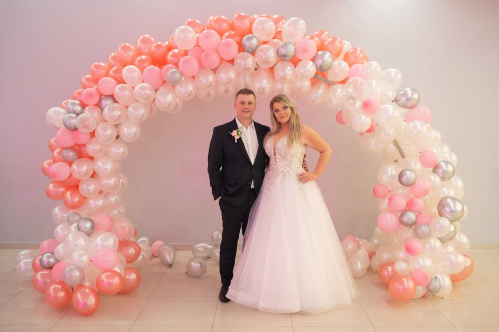 Piekna suknia ślubna plus size