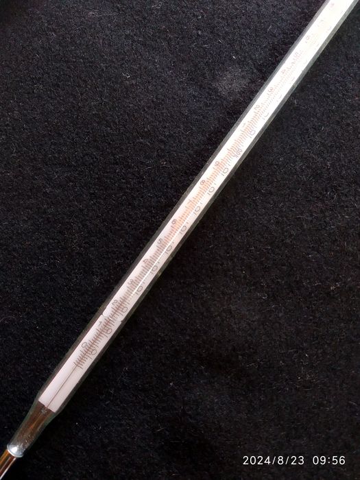 Продаю термометр ртутный СССР качественный