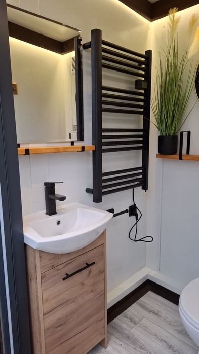 Kontener Pawilon sanitarny Łazienka WC Prysznic z płyt warstwowej