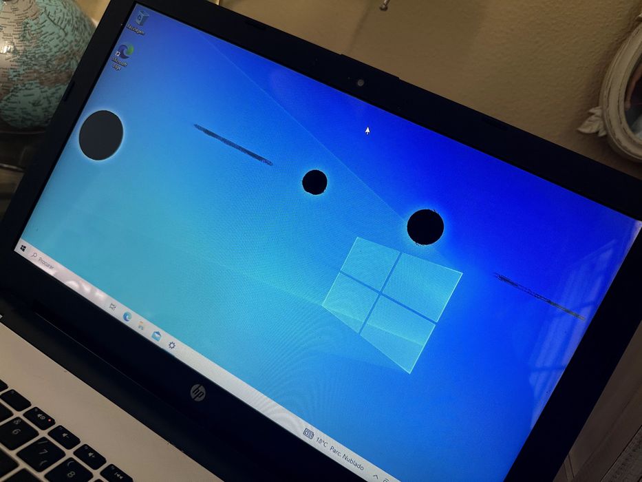 HP Notebook 15,6" – Celeron N3050, 8 GB RAM, 500 GB HDD