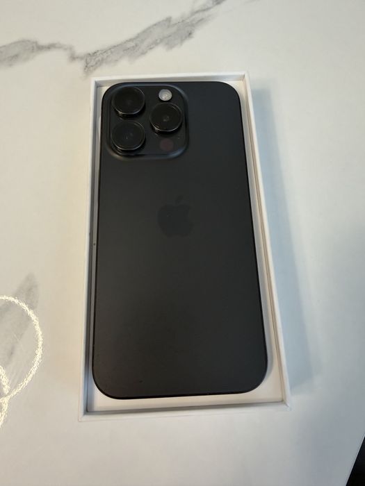 Iphone 15 pro 1T  black titanium