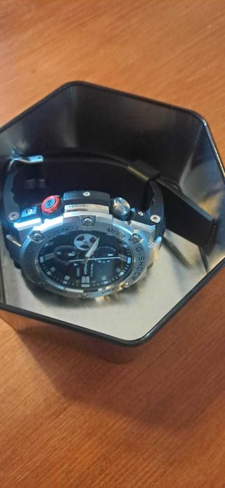 Zegarek Casio G-Shock G-Steel GST-B100 bluetooth solar