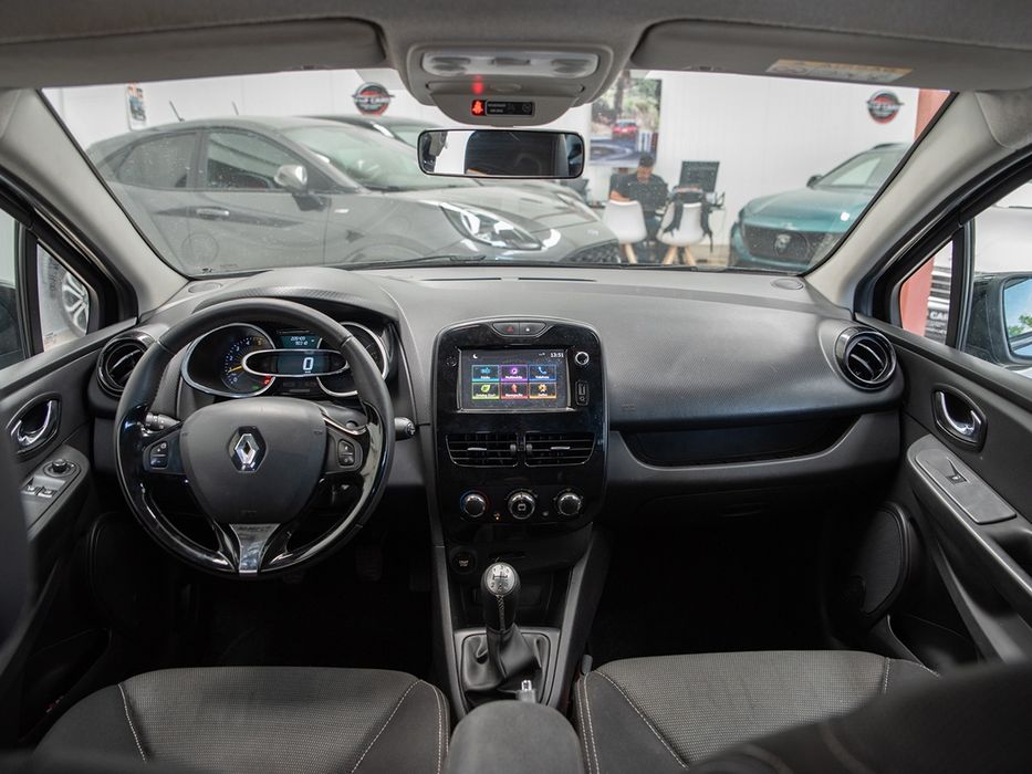 Renault Clio Dynamic Seixal, Arrentela E Aldeia De Paio Pires • OLX.pt