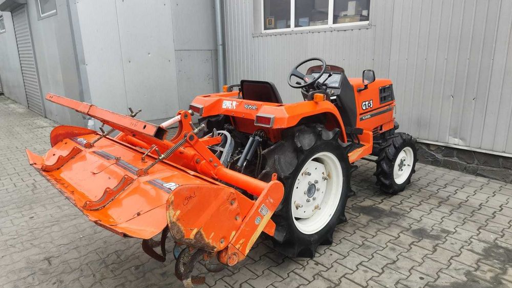Japoński traktorek Kubota GT 3 4x4 21 km Wspomaganie
