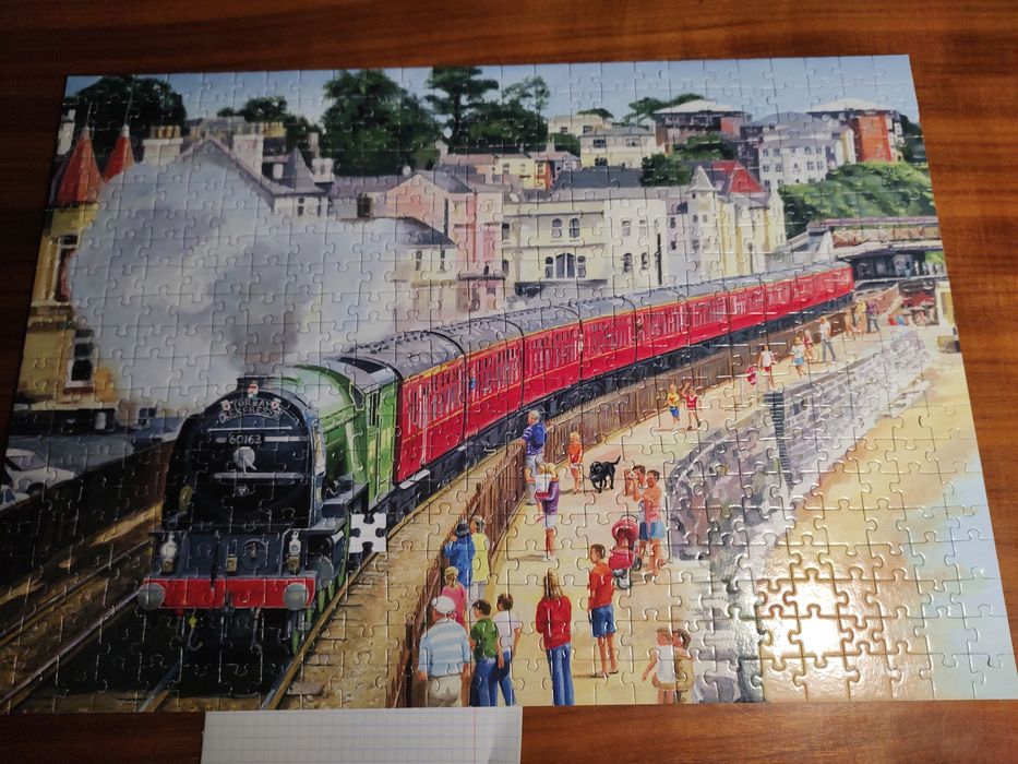 5 x Kolejkowe puzzle dwa duże trzy małe  i duża  puszka