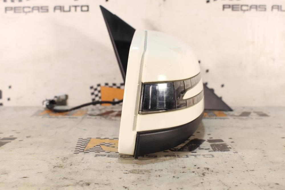 Retrovisor / espelho direito MERCEDES-BENZ Classe C (W204)